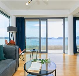 6 Bedroom Seafront Villa with Pool near Slano, Sleeps 12-14